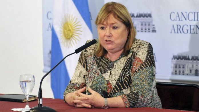 La canciller Susana Malcorra y el embajador de los Estados Unidos, Noah Mamet, firmaron hoy acuerdos bilaterales