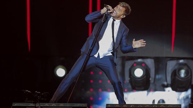 Ricky Martin hizo delirar y bailar a miles de tucumanas en Central Córdoba