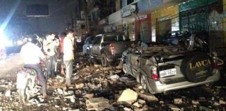 Un fuerte sismo de 7,8 se hizo sentir el sábado en Ecuador.