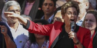 Dilma en acto por Día del Trabajador