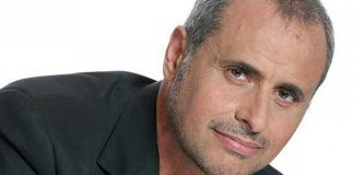 El periodista fue uno de los grandes protagonistas de la noche de los Martín Fierro sin estar presente en el Hotel Hilton. Reveló los ganadores de los premios unas horas antes de la ceremonia.