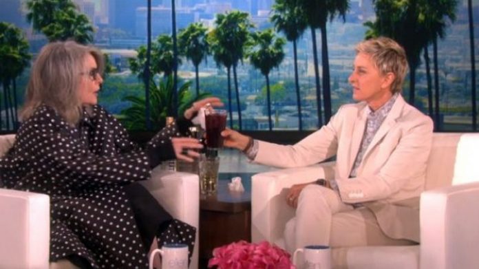 Diane Keaton estuvo en el programa de Ellen DeGeneres y habló de su vida sexual.