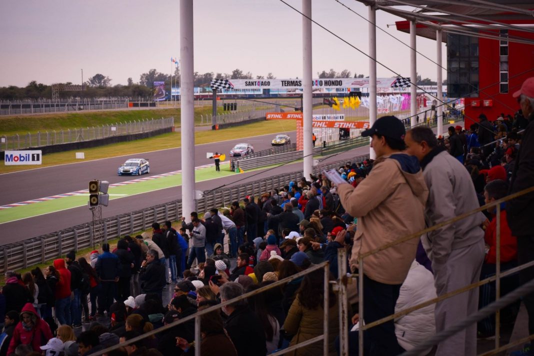 Fin de semana largo en Las Termas Autódromo