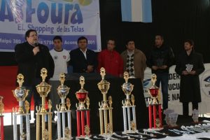 Autoridades y trofeos