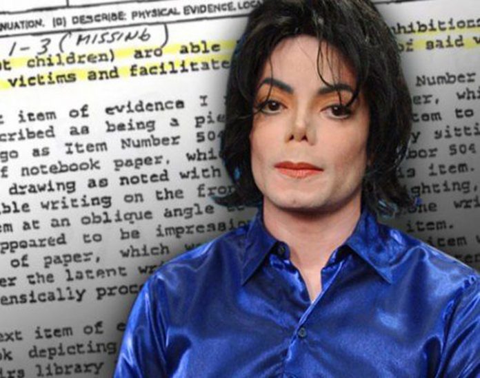 Según las investigaciones Michael Jackson guardaba en su mansión una gran cantidad de material pornográfico.