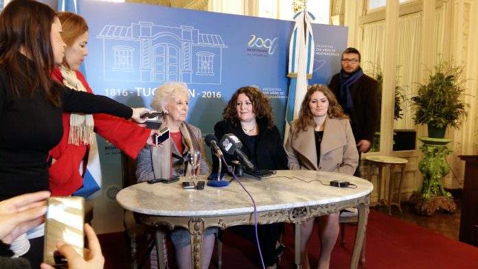 Estela Carlotto en conferencia de prensa en el Salón Blanco