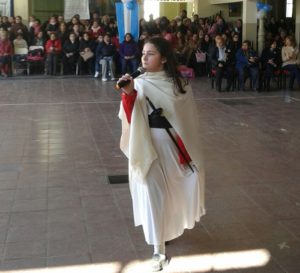 Una alumna en la piel de Juana Azurduy