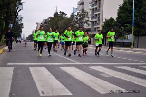 El grupo en plena Maratón del Bicentenario