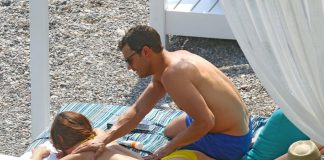 Dakota Johnson y Jamie Dornan, dos cuerpazos que suben la temperatura en el set de rodaje