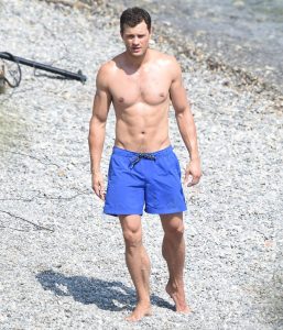 jamie-dornan-cordon-a