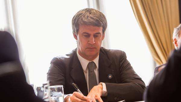 alfonso-prat-gay-airesfotomariano-sandamin-haciendadpa_claima20161226_0152_28