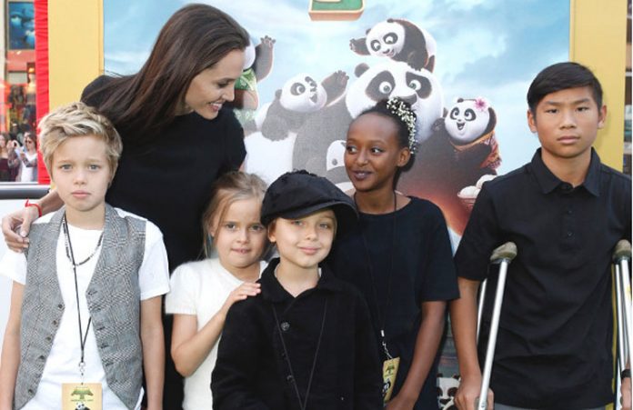 Tras el divorcio con Brad Pitt, Angelina Jolies se mudó con sus hijos a una lujosa mansión en Hidden Hills.