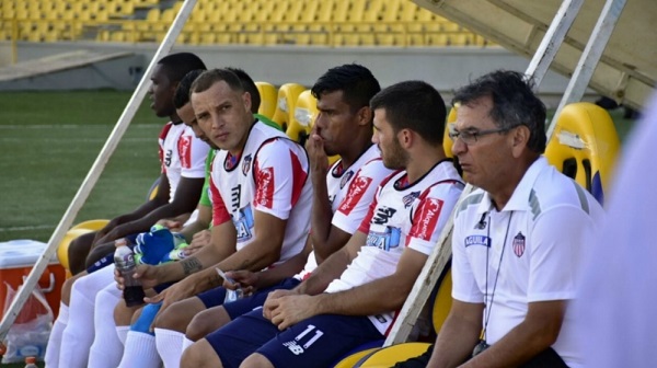 2016-02-16-_4-copa_libertadores_junior_vs_tucuman-_cartagena_hv