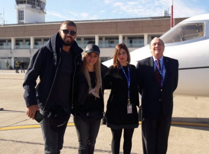 En un vuelo privado, llegaron al casamiento del año, Shakira y Piqué.
