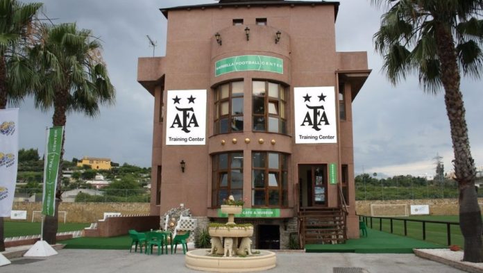 BkicmnqXQ_930x525__1