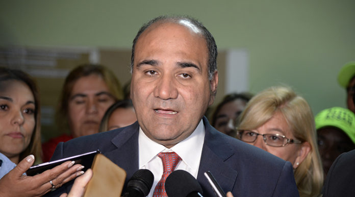 Juan-Manzur-obras-plaza