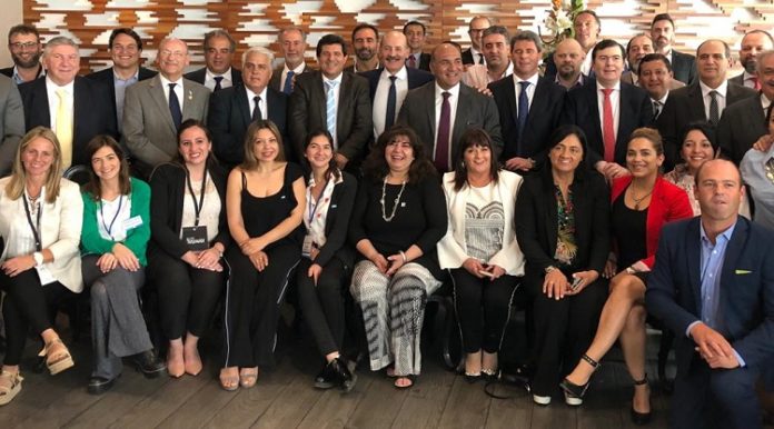 peru-comitiva-manzur