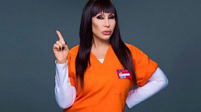 moria_casan_demorada_por_interpol