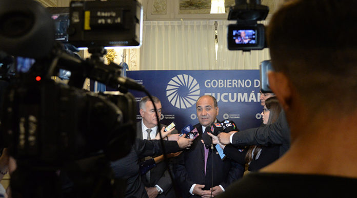 conferencia-de-prensa-del-gobernador