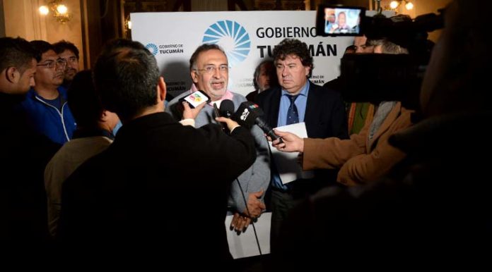 Reunión-con-empleados-de-Emilio-Luque-y-Roque-Britos-y-referentes-de-SEOC-