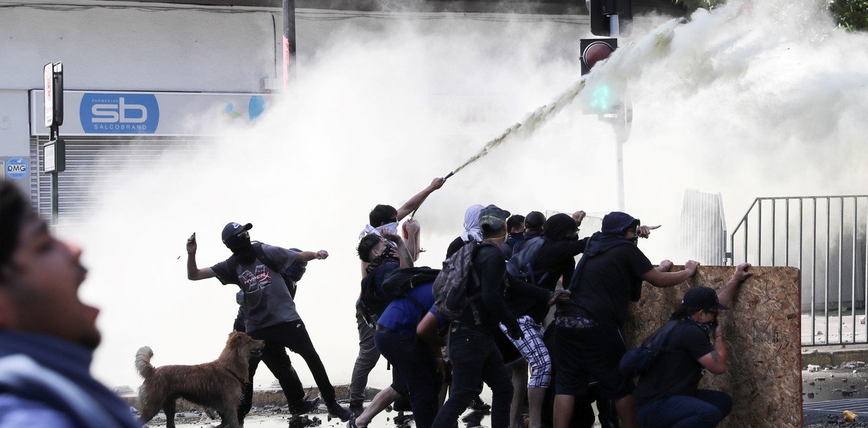 cuarta-semana-de-protestas-en___UVax1jxK_1256x620__1