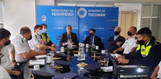 policía