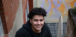 hola