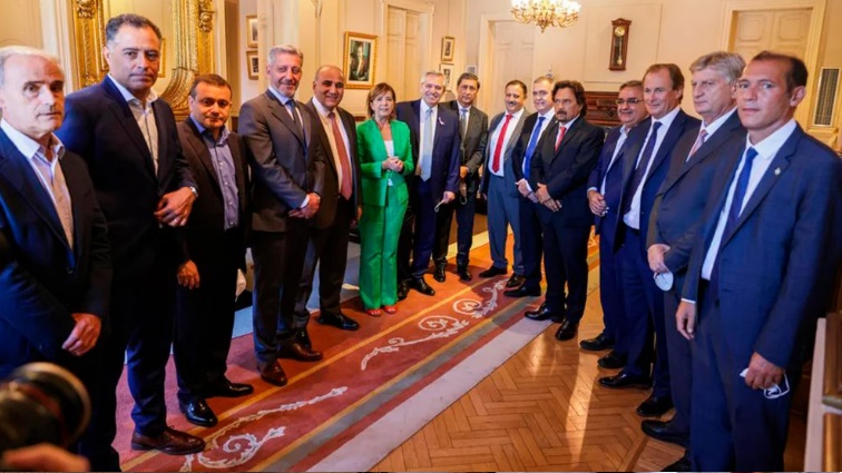 b801b38c-8c57-42d8-b814-446a691d0585 gobernadores