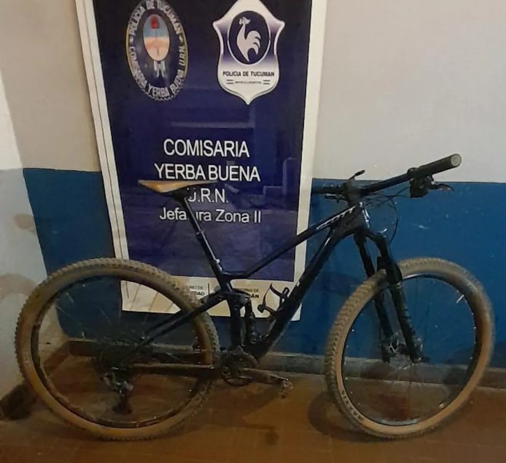 310b1d07-7ba0-4ace-acec-7c22365f85f1 bicicleta