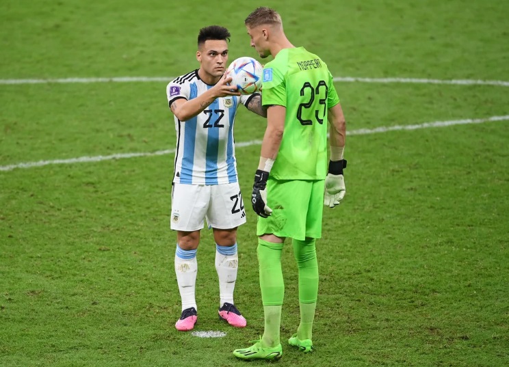 5fae8689c0d87_900 toro