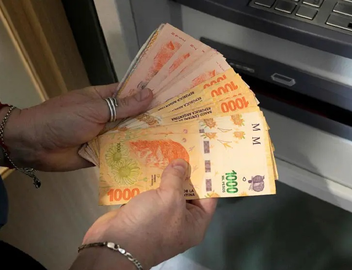 020b2429-28c2-4942-a7b0-00daa41c9103 sueldo