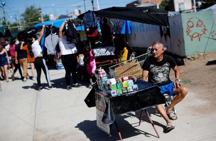 7a63857f-6ff5-4cdc-aa75-0aee1ccc42ed pobreza