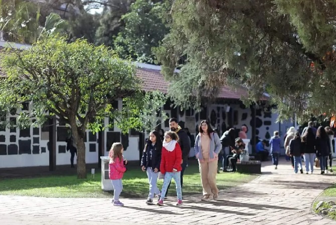 de0b8238fcb5827ce7c3677b7db393cd7db37ca1 turismo