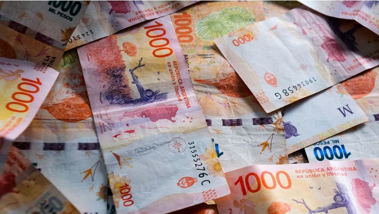 066de4ce-43a2-4478-aed4-08a10ac28eae dinero