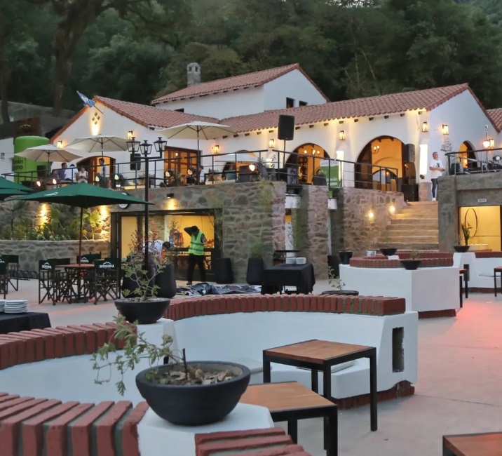 066de4ce-43a2-4478-aed4-08a10ac28eae turismo