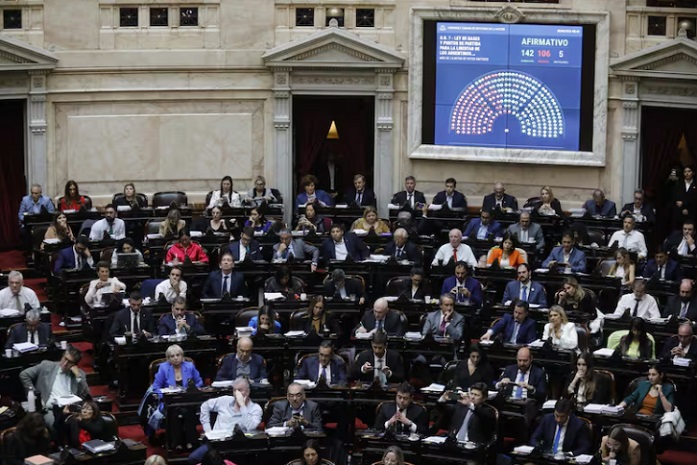 066de4ce-43a2-4478-aed4-08a10ac28eae senado