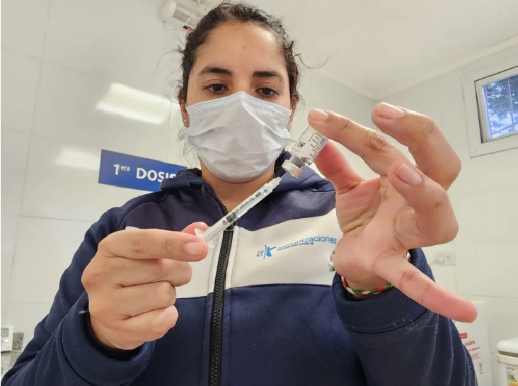 8d18ae37-5458-4a8e-93f0-41419a3752d4 vacuna