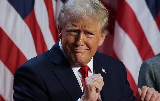 Trump anunció que aumentará los nuevos aranceles globales de EEUU de 10 a 15%