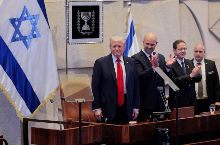 fe9d212d-985c-44a8-858b-c830833dbd38 trump