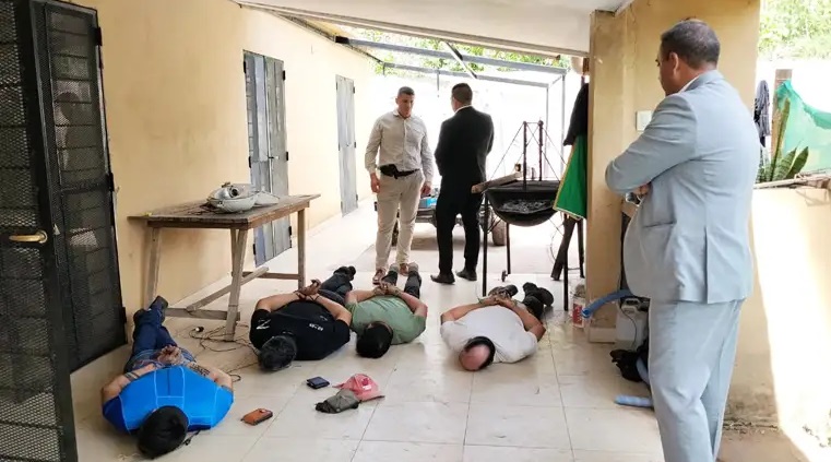 6692ebf5-7056-4eec-be15-5a90c0bdbd32 policia