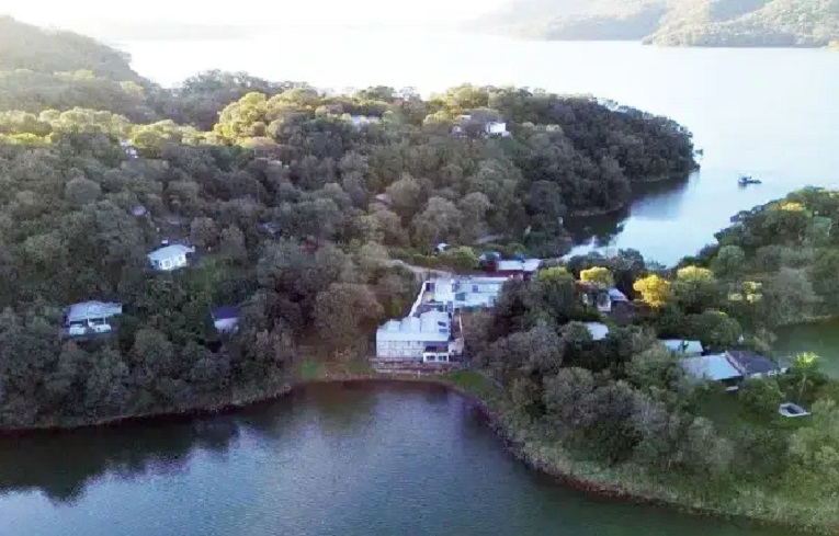 6692ebf5-7056-4eec-be15-5a90c0bdbd32 cadillal