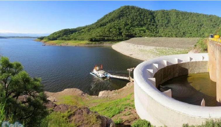 6692ebf5-7056-4eec-be15-5a90c0bdbd32 cadillal