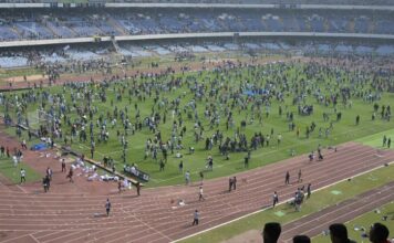 Caos en la visita de Lionel Messi a la India: el público destrozó el estadio messi