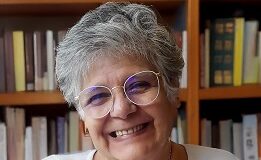María Julia Lisi llegará en sus poéticas “Alas de tiempo” a la Feria del Libro de Jujuy