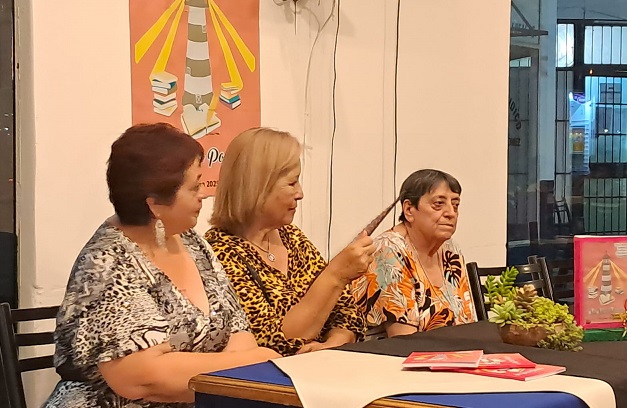 Presentación Susana Poesía chica