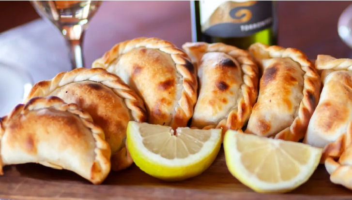 6692ebf5-7056-4eec-be15-5a90c0bdbd32 empanadas