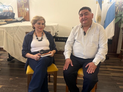 Ciclo de entrevistas Adelina chica