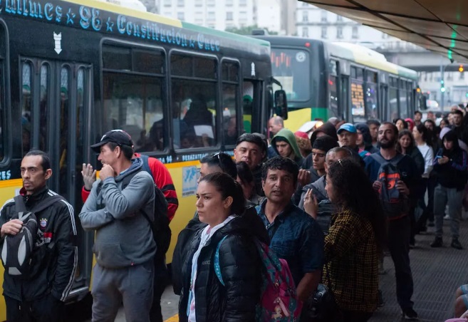 6692ebf5-7056-4eec-be15-5a90c0bdbd32 paro