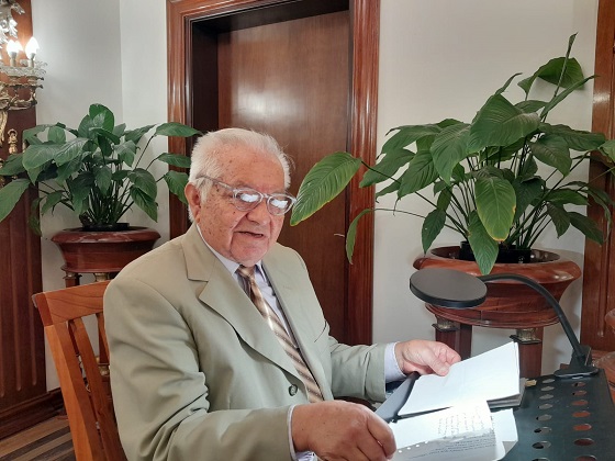 Álvaro Ricardo Caro chica