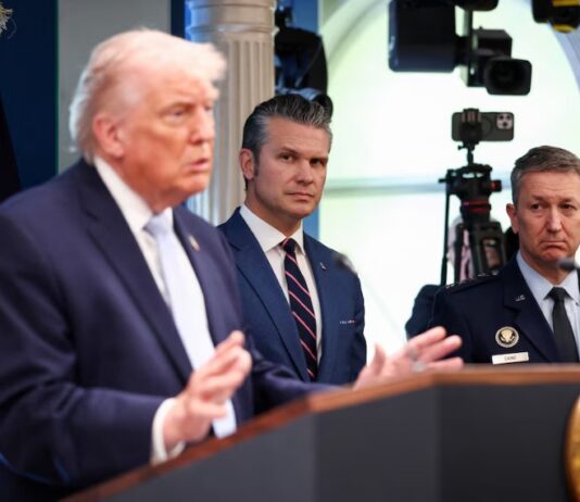 Donald Trump dice que esta noche termina una era en Irán trump